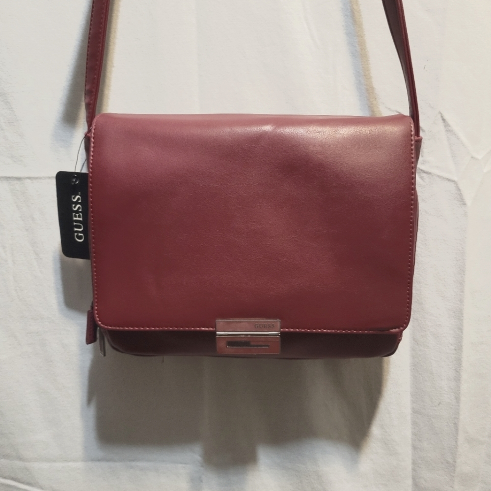 New Guess Claret Crossbody Adjustable Strap Pockets Burgundy Bag Purse